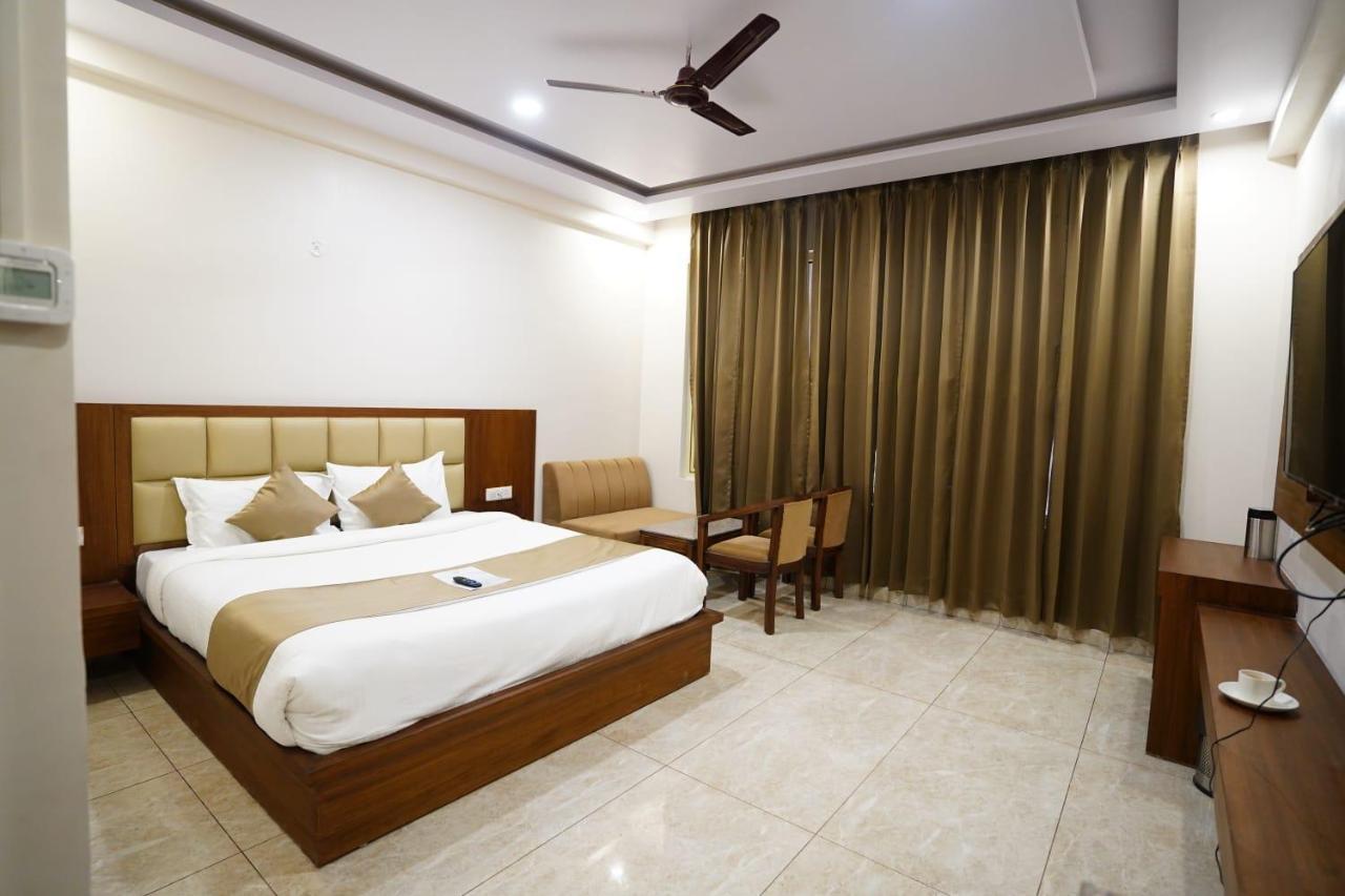 Hotel Amansara Lucknow Exterior foto